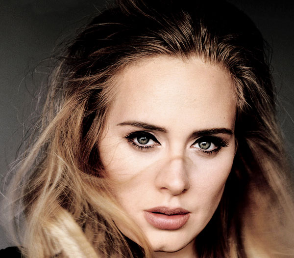 Adele trông như người lạ khi thiếu đi đường kẻ mắt trứ danh - Ảnh 2.
