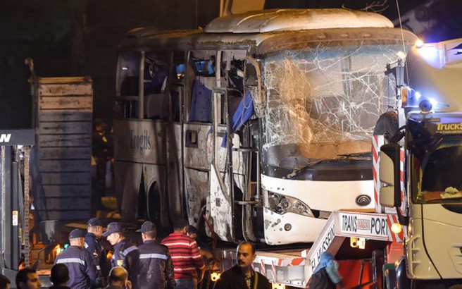 Xe chở 14 du khách Việt bị đánh bom tại Ai Cập lúc đang trên đường đi ăn tối trước khi ra sân bay về nước