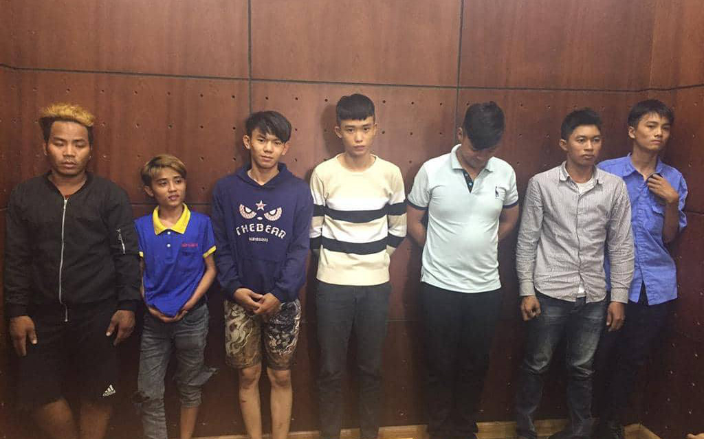 Thiếu niên 15 tuổi cầm đầu vụ hỗn chiến 2 băng nhóm do mâu thuẫn biểu diễn xiếc dạo ở Sài Gòn