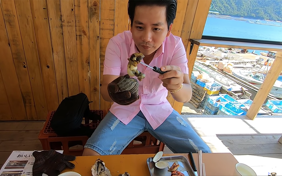 Khoa Pug tung vlog mới ở Hiroshima, gặp đồng hương nhưng lần này không dám quay vì sợ dính "phốt" lần 2