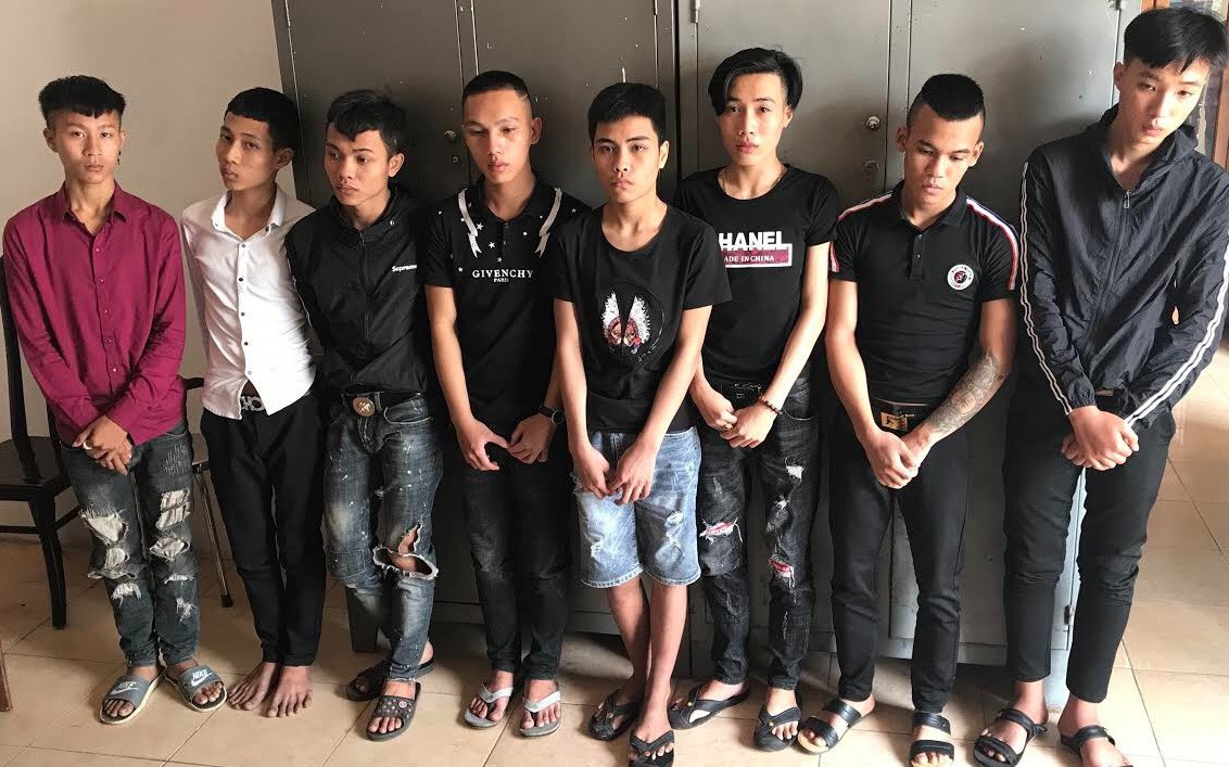 Bắt 8 thanh thiếu niên thuê nhà nghỉ ở Đà Nẵng để 