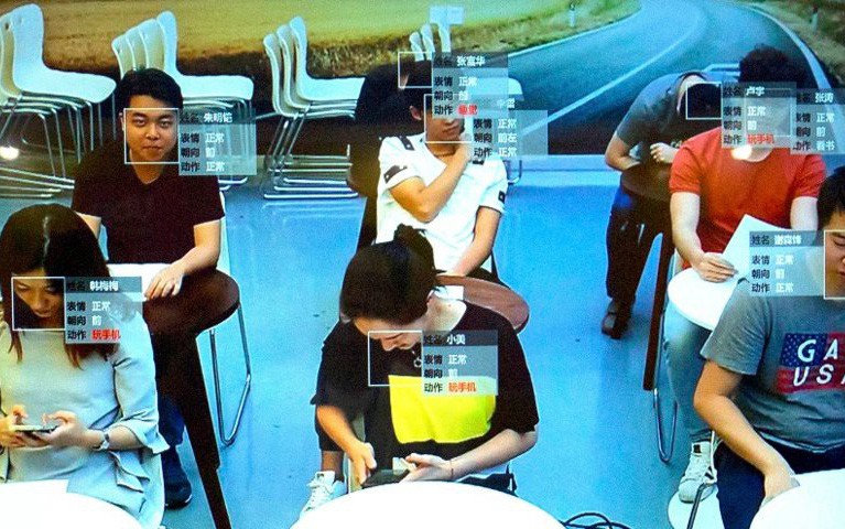 Lục lại sự thật bất ngờ đằng sau video trường học Trung Quốc lắp camera nhận diện khuôn mặt ngay cổng