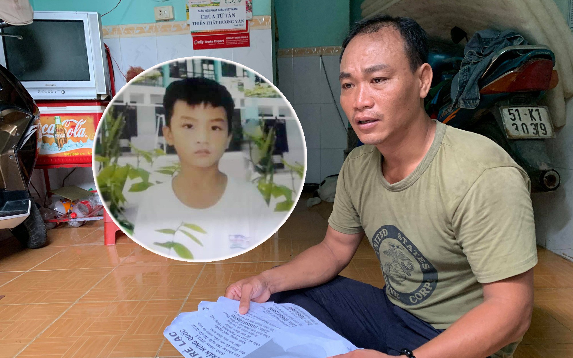Để con trai 8 tuổi ở nhà một mình, người cha ở Sài Gòn hối hận vì bé mất tích bí ẩn suốt nhiều tháng