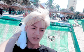 SM tung vlog NCT Dream đến Đà Nẵng theo style… “chóng mặt”, nhưng phản ứng của cậu út khi uống nước dừa có bọ còn gây choáng hơn