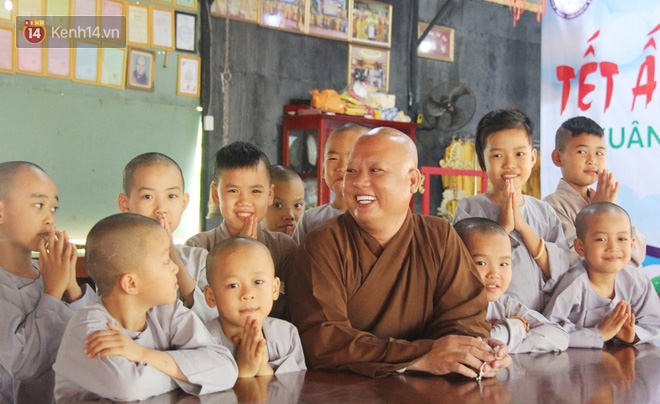 Cuộc sống hiện tại của 110 đứa trẻ bị bố mẹ bỏ rơi ở mái ấm Đức Quang sau khi bé Đức Lộc về với cửa Phật - Ảnh 3.