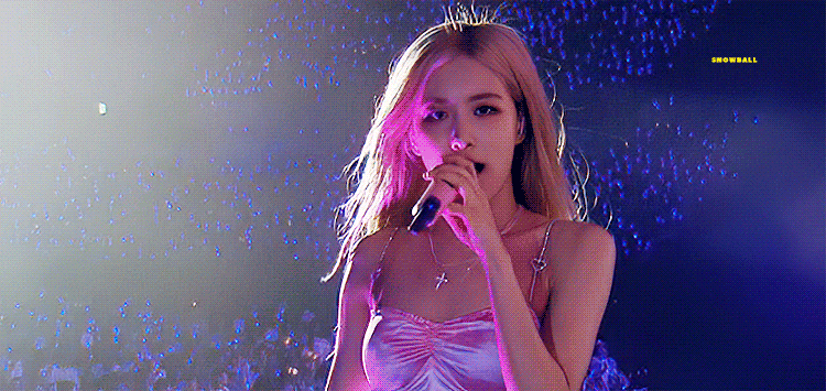 2 fancam huyền thoại của Rosé (BLACKPINK): Khoe body đỉnh cao ở Nhật nhưng đến Coachella mới đạt đẳng cấp nữ thần - Ảnh 10.