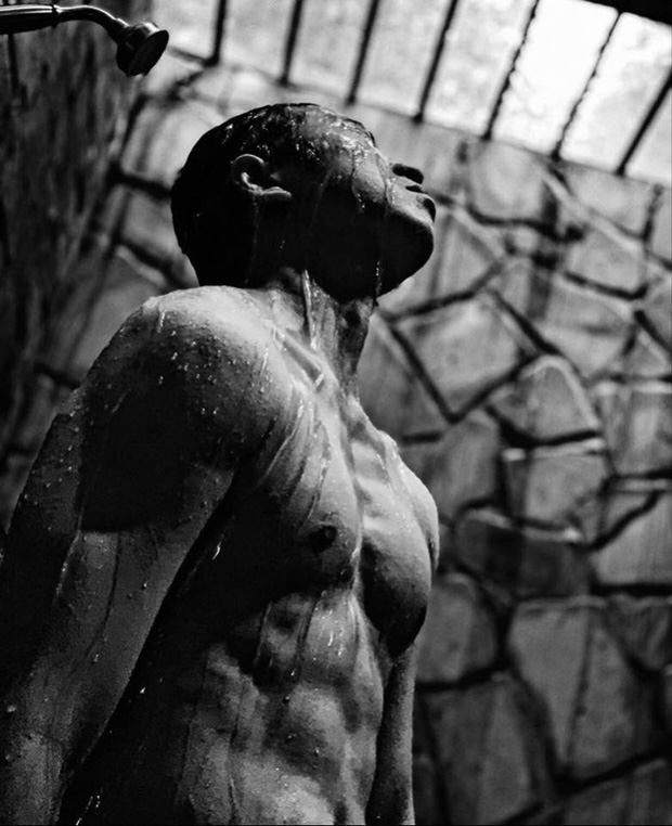 Sau body căng đét của Karik là quá trình luyện tập cực kỳ... bạo lực, vậy mới nói muốn đẹp kể cũng khổ! - Ảnh 4.