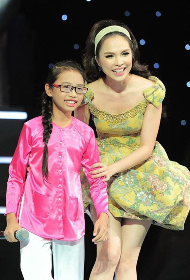 Hiền Thục hội ngộ Phương Mỹ Chi sau 7 năm rời The Voice Kids: Trò ngày càng ra dáng thiếu nữ, cô hình như lão hóa ngược - Ảnh 2.