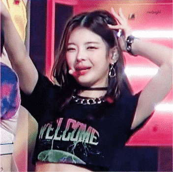 Những pha tiên tử kết màn đẹp nhất Kpop: SNSD - Irene đúng là huyền thoại nhan sắc, kéo về cuối ngã ngửa vì nữ idol Gen 3 - Ảnh 8.
