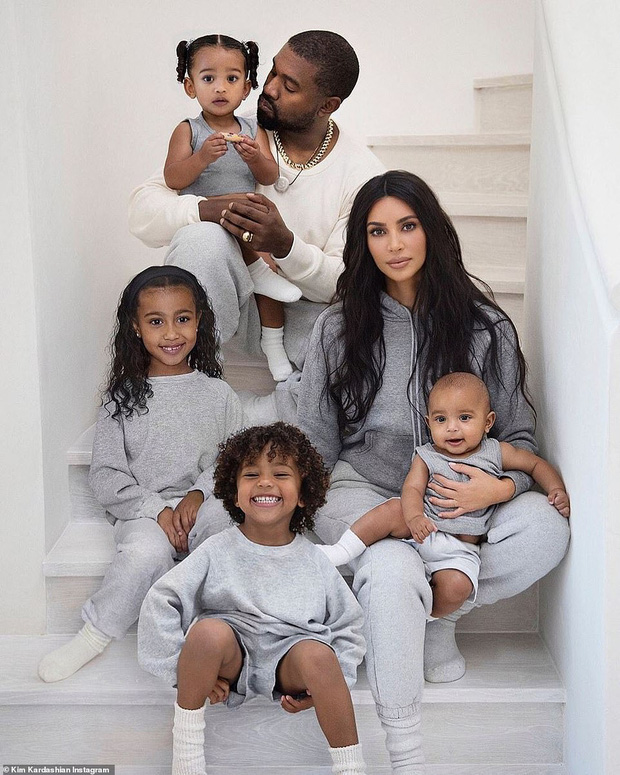 Rộ tin Kim siêu vòng 3 Và Kanye West ly hôn, bắt đầu cuộc chiến giành quyền nuôi con và đế chế gia tài - Ảnh 2.