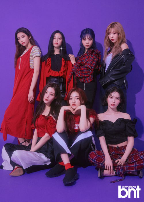 Sự nghiệp các girlgroup “khai sinh” năm 2015: GFRIEND vịt hóa thiên nga, TWICE sau 5 năm vẫn là nhóm top đầu còn “em gái T-ARA” bị đoán sớm tan rã - Ảnh 26.