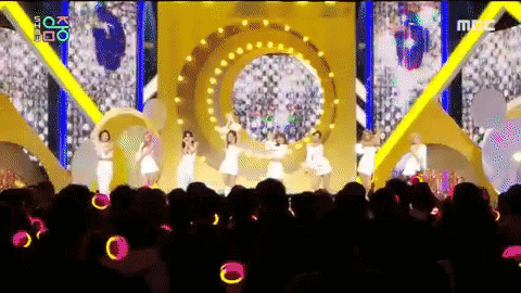 10 “tiên nữ kết màn” đình đám Kpop: Irene cứ lên sân khấu là có khoảnh khắc thần sầu, đại diện TWICE lại không phải các mỹ nhân quen mặt - Ảnh 13.