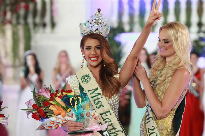 Sốc trước chia sẻ của Miss Earth 2013: Thừa nhận nghiện rượu, ma tuý, hé lộ cuộc sống nghèo khổ dù đăng quang Hoa hậu - Ảnh 2.