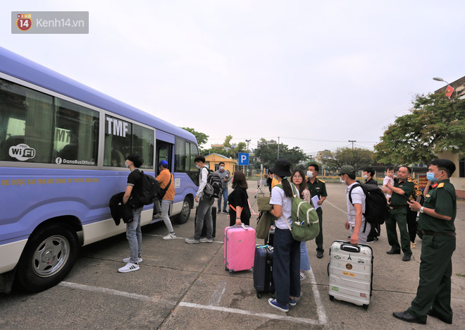 Gặp chú khủng long diệt khuẩn” trong cuốn nhật ký 14 ngày cách ly của nữ du học sinh: Khi nào hết dịch thì mình và đồng đội mới về nhà! - Ảnh 4.