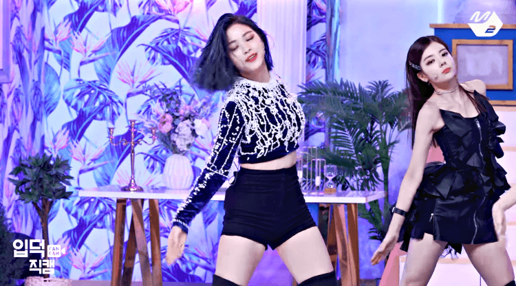 Từ center “có tiếng nhưng kém miếng”, Ryujin (ITZY) nay chiếm trọn spotlight chỉ với động tác vũ đạo xuất thần, quả là thời tới cản không kịp! - Ảnh 2.