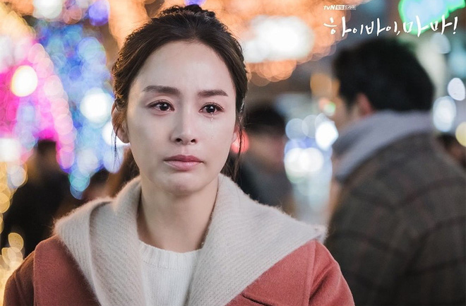 3 lý do cực kì thuyết phục giúp mẹ ma Kim Tae Hee có thể tái sinh thực sự sau 49 ngày ở Hi Bye, Mama - Ảnh 1.