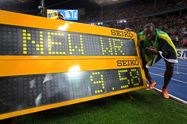 Nữ hoàng nhạc Pop Britney Spears khiến dân tình sốc nặng khi tự nhận phá kỷ lục của Usain Bolt tới 4 giây, còn đưa ra luôn cơ sở để chứng minh - Ảnh 2.