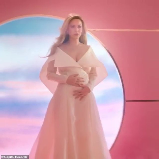Hoành tráng như Katy Perry: Chính thức xác nhận mang thai cho tài tử Orlando Bloom qua MV mới - Ảnh 2.