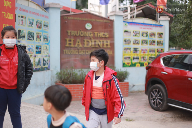 Đối mặt với ca nhiễm COVID-19 thứ 17, Việt Nam ứng phó cực quyết liệt: 3 cuộc họp trong chưa đầy 24h, cung cấp thông tin minh bạch, khoanh vùng nhanh chóng các trường hợp cần cách ly - Ảnh 6.