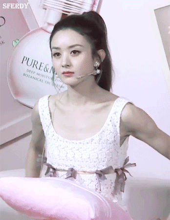 Ảnh 4 năm trước của Triệu Lệ Dĩnh gây sốt: Diện váy sến mà visual đỉnh cao như idol, đẹp không góc chết khiến netizen phải choáng - Ảnh 9.