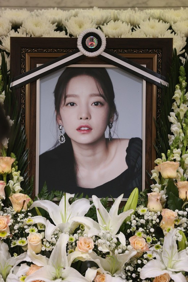 Ngày 9/3 khiến Kbiz chấn động: Gia đình Goo Hara tan nát vì tài sản, bố Taeyeon qua đời và còn đúng 2 năm Jo Min Ki tự tử - Ảnh 1.