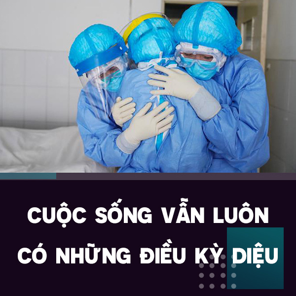 Điều kì diệu tại BV Bạch Mai những ngày cách ly toàn diện: Hàng chục y bác sĩ mặc đồ bảo hộ nỗ lực cứu sống sản phụ bị sốc mất máu, 2 lần ngừng tim - Ảnh 6.