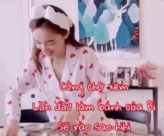 Có ai như Nhã Phương: Lần đầu trổ tài làm bánh mừng sinh nhật Trường Giang, còn tranh thủ tập thể dục ngay tại nhà bếp để giữ dáng  - Ảnh 3.