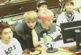 Fan nhớ lại thời EXO còn đủ 12 thành viên khi thấy Luhan đi đường quyền với Tao - Ảnh 3.