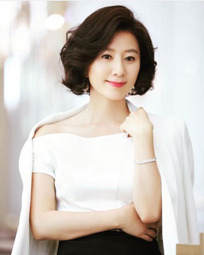 Bà cả Thế giới hôn nhân Kim Hee Ae: Ảnh hậu lấy Bill Gates xứ Hàn, con học trường quốc tế, U55 vẫn gây sốc vì cảnh 18  - Ảnh 5.