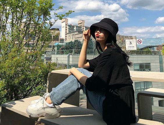Nữ sinh năm cuối ĐH Ngoại thương không dám xin việc dù điểm cao, năng lực ổn: Lý do nằm ở ngoại hình? - Ảnh 2.