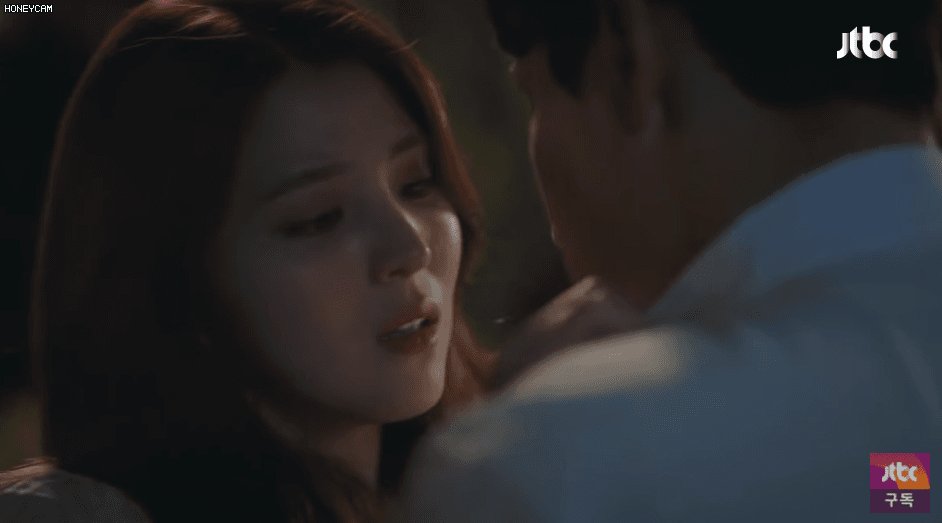 Trước khi mọc sừng ở phim 19  Thế Giới Hôn Nhân, Kim Hee Ae từng mê trai trẻ phản bội chồng trong Secret Love Affair đây này! - Ảnh 2.