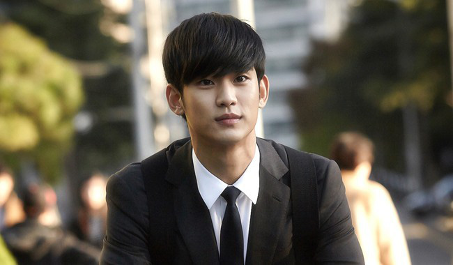 10 sự thật ít ai biết về Quả cầu vàng xứ Hàn Baeksang: Kim Soo Hyun lập kỉ lục nhưng vẫn kém xa đàn anh Lee Byung Hun ở một khoản - Ảnh 10.