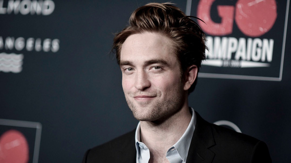 Mải mê kể chuyện làm Người Dơi, Robert Pattinson tiện mồm tiết lộ luôn tin sốc về bom tấn TENET - Ảnh 1.