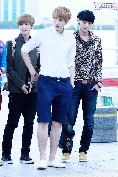 3 cựu thành viên EXO tái ngộ: Tao phấn khích vỗ mông Kris, lắc lư cùng Luhan cực đáng yêu - Ảnh 7.