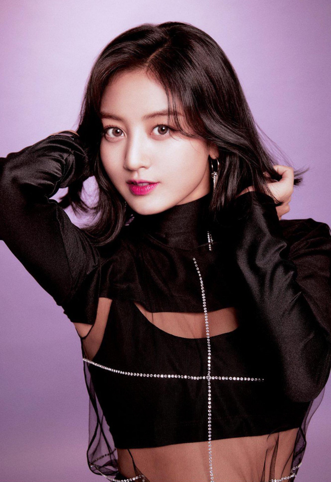 Jihyo (TWICE) bất ngờ tung bản cover khoe giọng đầy cảm xúc trước thềm comeback, fan rưng rưng khi được xem loạt khoảnh khắc hậu trường hiếm thấy - Ảnh 2.