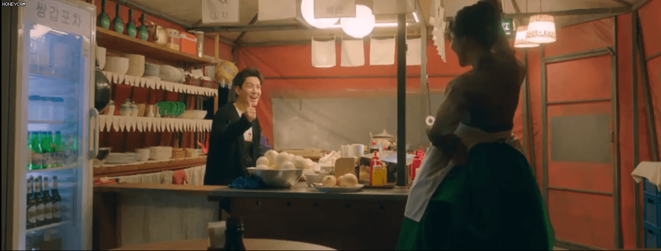4 cảnh hài chết đi sống lại ở Mystic Pop-up Bar: Hwang Jung Eum quẩy Vinahey cổ động ngài giám sát bóc hành, chịu nổi không? - Ảnh 3.
