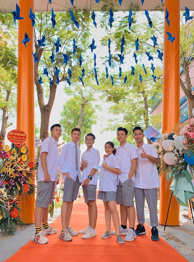 Style đi học của 9X và 10X: Đồng phục của 10X có thể tây hơn nhưng riêng về khoản tóc tai thì 9X quằn quại hơn nhiều - Ảnh 8.