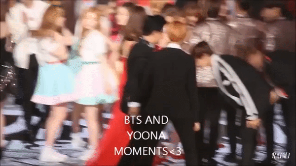 YoonA (SNSD) “cưng” BTS ra mặt nhưng thân thiết nhất với V, hết đến “quẩy” trong concert còn có cử chỉ thân mật vô cùng ám muội - Ảnh 5.