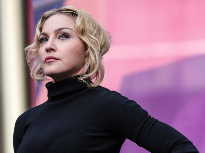 Showbiz thế giới đón nhận tin nóng: Madonna xác nhận nhiễm COVID-19, hé lộ lịch trình cụ thể, đóng góp 25 tỷ chống dịch - Ảnh 4.