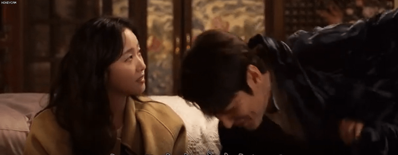 Kim Go Eun né nụ hôn của Lee Min Ho như tránh tà ở hậu trường Quân Vương Bất Diệt, thế này mà đồn hẹn hò gì? - Ảnh 6.