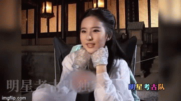 Lộ clip hậu trường Thần Điêu Đại Hiệp 2006, netizen ngất lịm vì nhan sắc đúng chuẩn thần tiên của Lưu Diệc Phi - Ảnh 5.