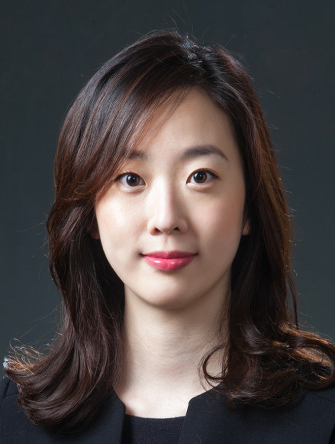 Rộ nghi vấn bạn gái tin đồn của Song Joong Ki đứng đằng sau hỗ trợ vụ chia tài sản với Song Hye Kyo - Ảnh 2.