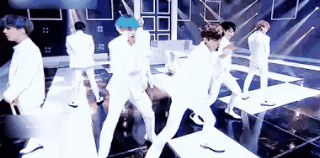 Khi j-hope thể hiện trình kiểm soát vũ đạo của BTS: Chính xác tuyệt đối, điêu luyện đến nổi da gà xứng danh cỗ máy nhảy hàng đầu Kpop! - Ảnh 11.