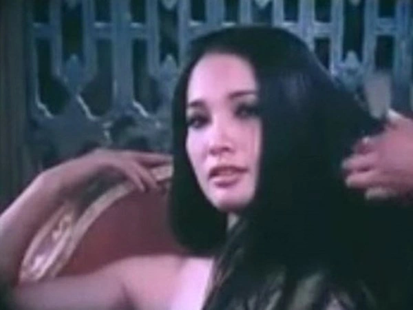 7 cảnh nóng từng gây chấn động làng phim Việt: Số Đỏ tưởng bị cấm chiếu nhưng vẫn lội ngược dòng với vô vàn cảnh gợi cảm - Ảnh 3.