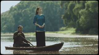 Cả showbiz tề tựu trên một dòng sông: Sơn Tùng M-TP, Bích Phương ngồi chờ từ nhiều năm trước, Chi Pu - Hoà Minzy đi đò đến đón nhưng trùm cuối mới bất ngờ - Ảnh 2.
