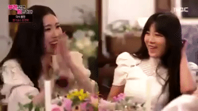 Fan sốc nặng trước bữa tiệc cô dâu của Wonder Girls: Thoải mái đùa giỡn về món đồ tế nhị trên sóng truyền hình - Ảnh 5.