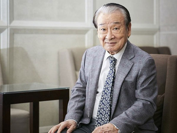 60 năm sự nghiệp diễn xuất của ông nội quốc dân Lee Soon Jae: Scandal toàn hạng nặng từ tham gia dị giáo đến bóc lột trợ lý - Ảnh 1.
