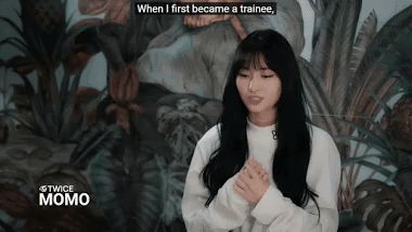 Bị chê giọng hát yếu kém, nhưng sự thật là Momo (TWICE) còn từng sợ hát đến... phát khóc khi còn là trainee - Ảnh 2.
