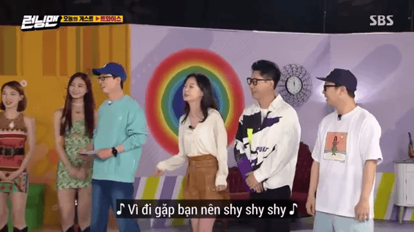 2 mỹ nữ Running Man làm shy shy shy của Sana (TWICE): Song Ji Hyo gây đơ người, Jeon So Min thử phiên bản sexy - Ảnh 7.