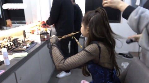 Jennie gây sốt trở lại với khoảnh khắc lộ má bánh bao phúng phính, netizen chỉ biết thốt lên: Đáng yêu quá! - Ảnh 2.